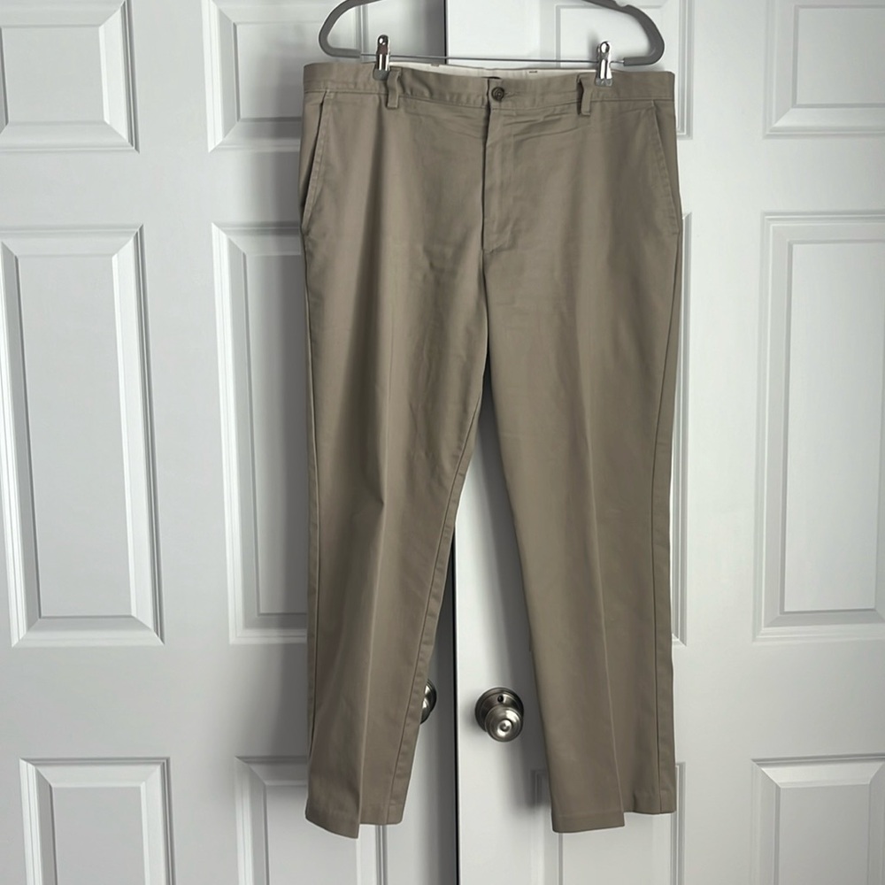 Men’s Dockers Khaki Pants